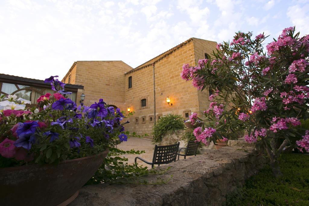 Baglio Borgesati Hotel Salemi Exterior photo