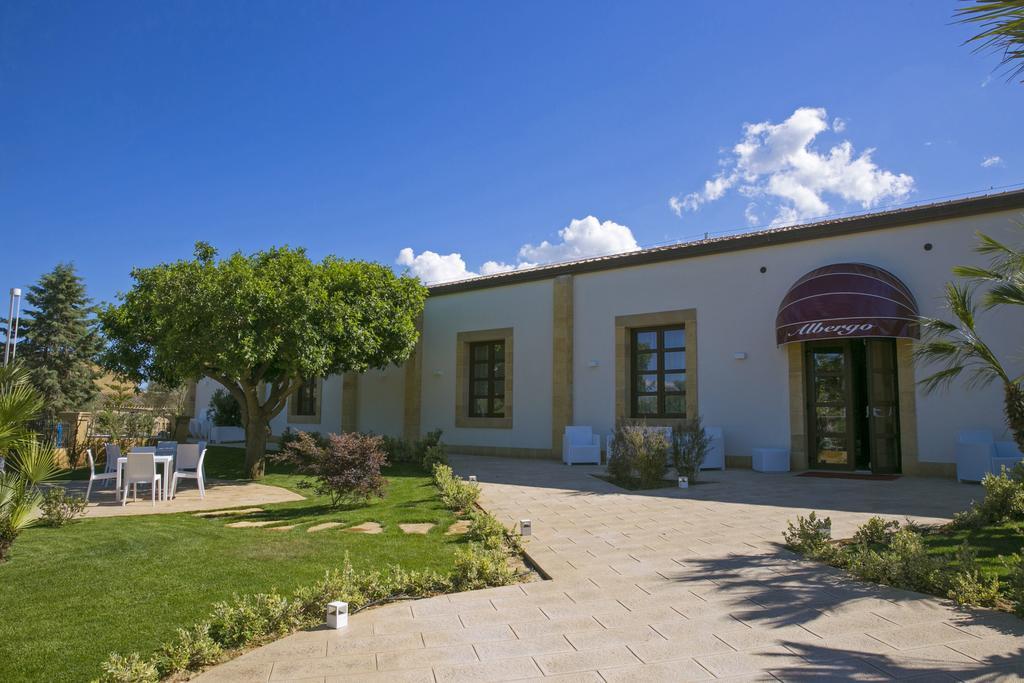 Baglio Borgesati Hotel Salemi Exterior photo